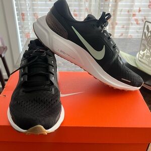 Nike Black and Mint Foam Running Shoes